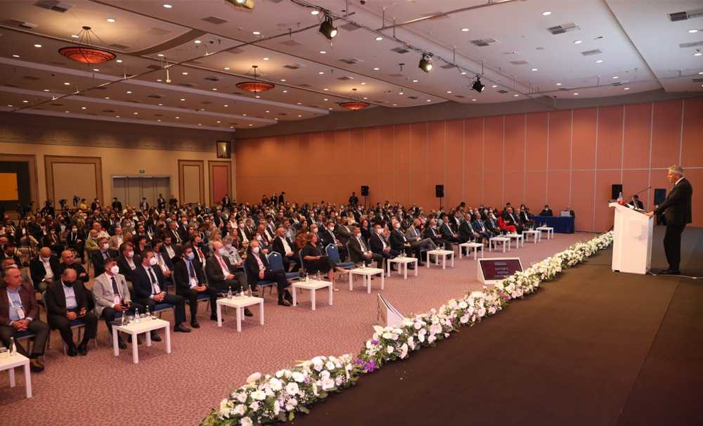 Antalya’da düzenlenen TÜRSAB 2021 Turizm Kongresi başladı