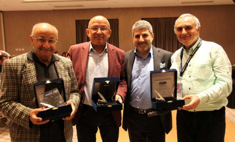 PRONTOTOUR’dan Usta Gazetecilere Ödül!