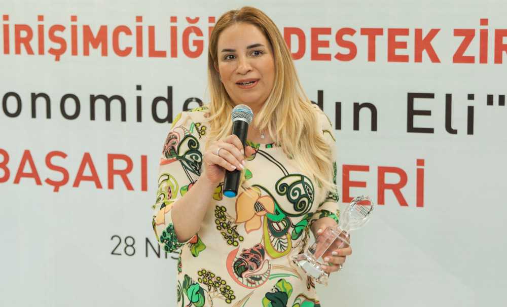 Emel Elik Bezdaroğlu’na “Turizm’de Başarı Ödülü verildi