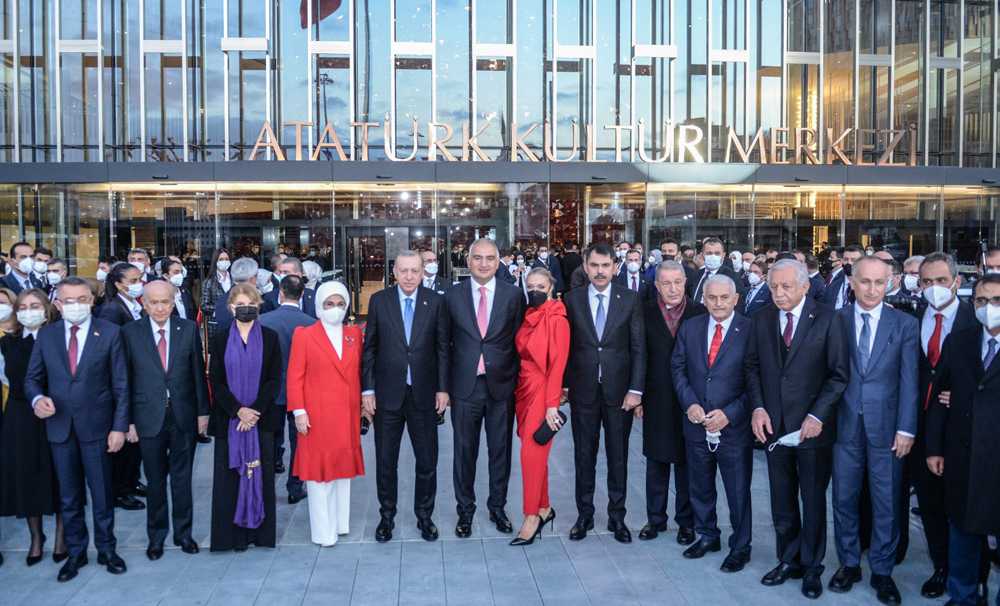 Atatürk Kültür Merkezi Sanatseverlerle Buluştu