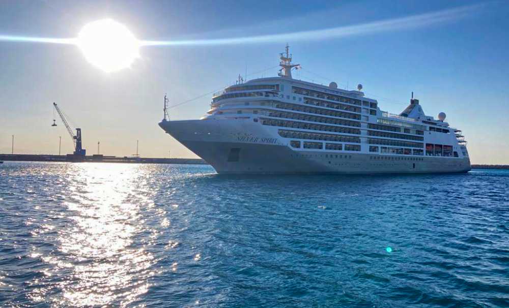 Lüks yolcu gemisi Silver Spirit ile 420 turist Antalya’ya geldi 
